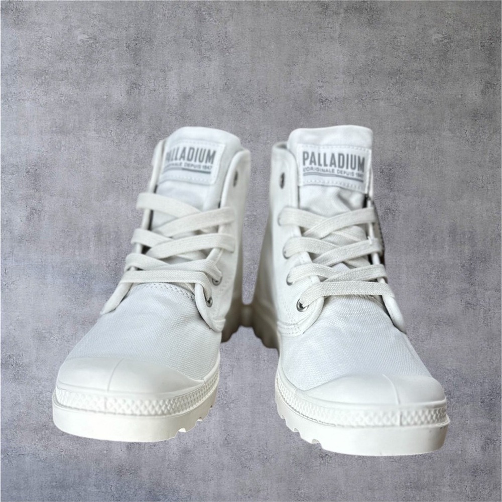 Palladium NWB SZ 9 Pampa Hi Boots Women White Canvas High Top Combat Sneakers